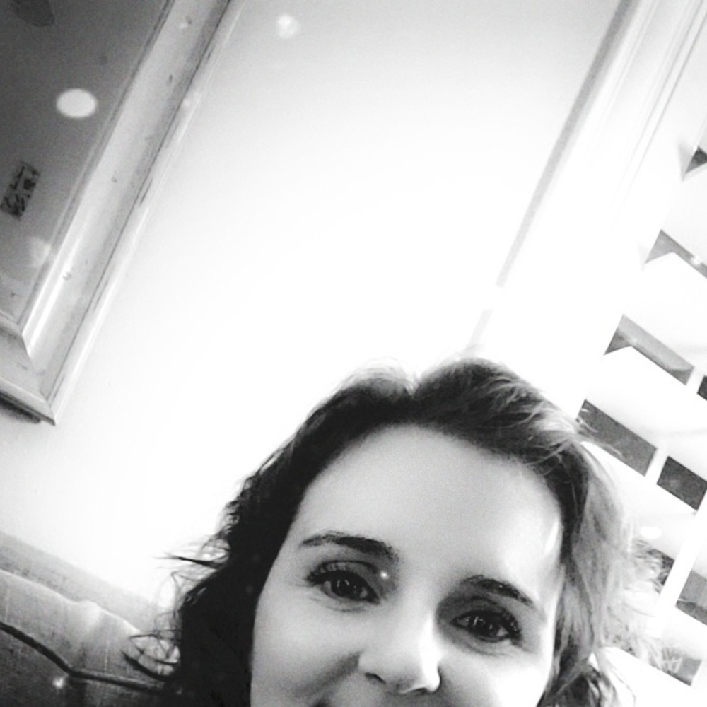 Meet your Posher, Holly